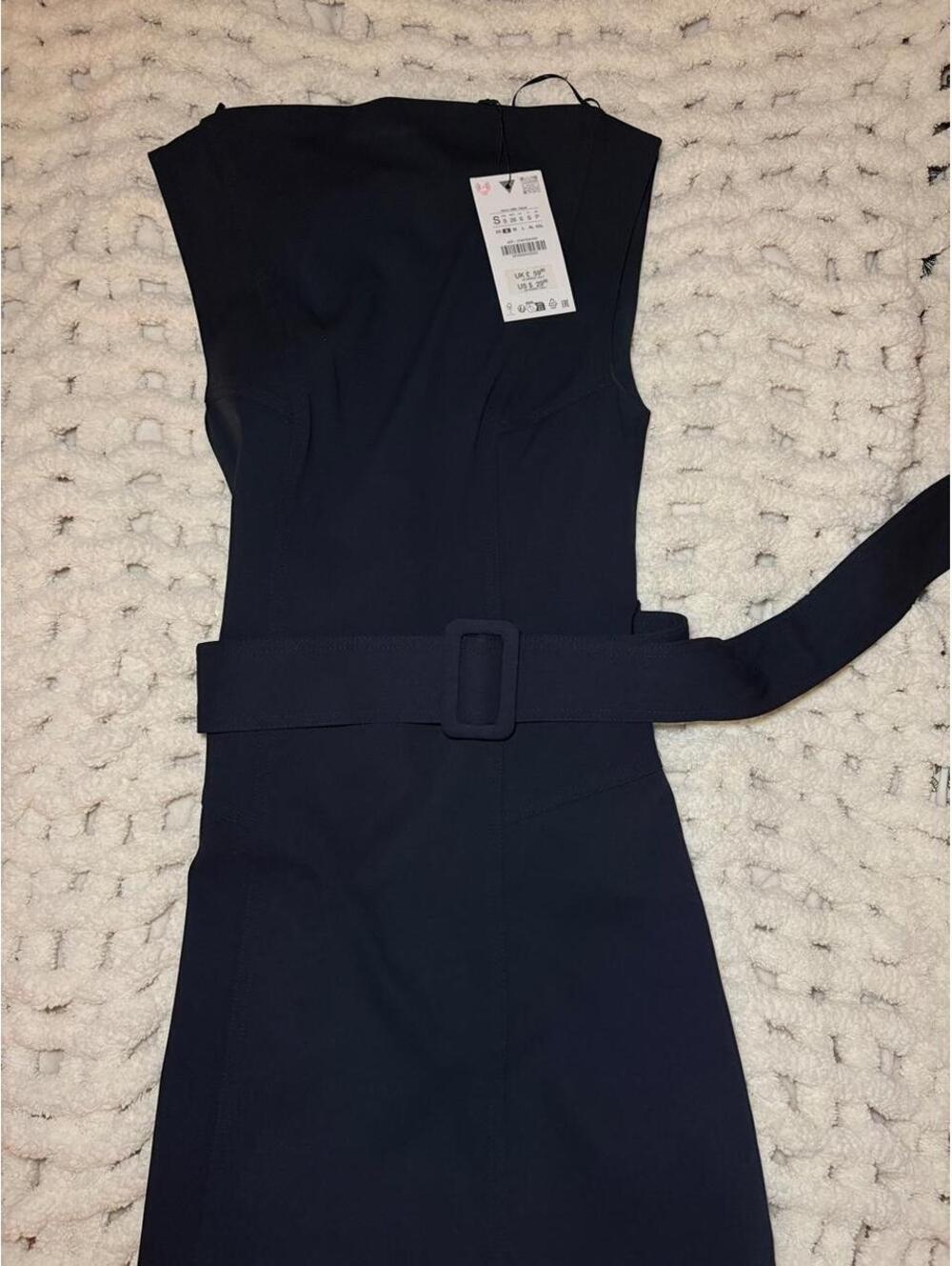 Zara Women's Navy and Black Dress
